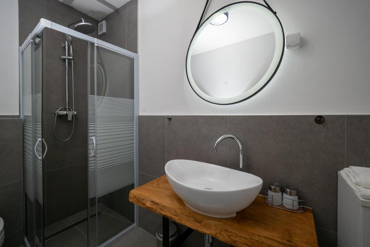 באניולה Apartments Domic מראה חיצוני תמונה