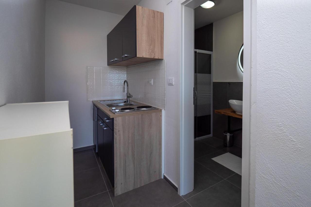 באניולה Apartments Domic מראה חיצוני תמונה